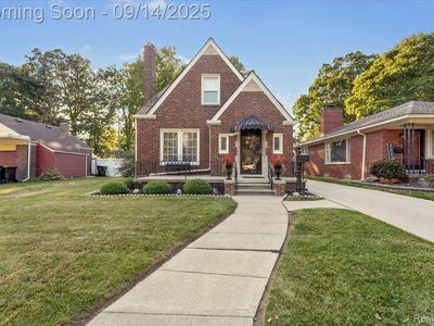 2486 Edgemont St, Trenton, MI, 48183