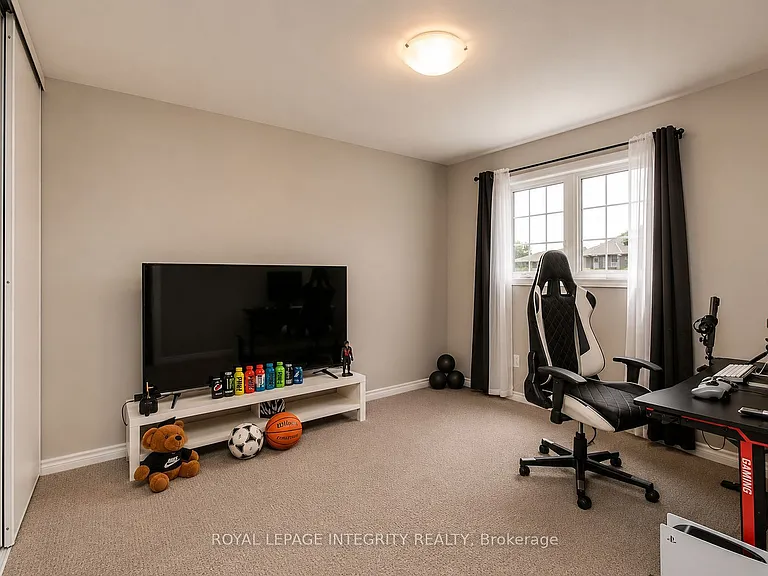 707 Samantha Eastop Ave — Photo 19