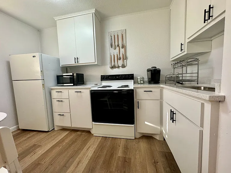 2401 Church St #1 — Photo 1