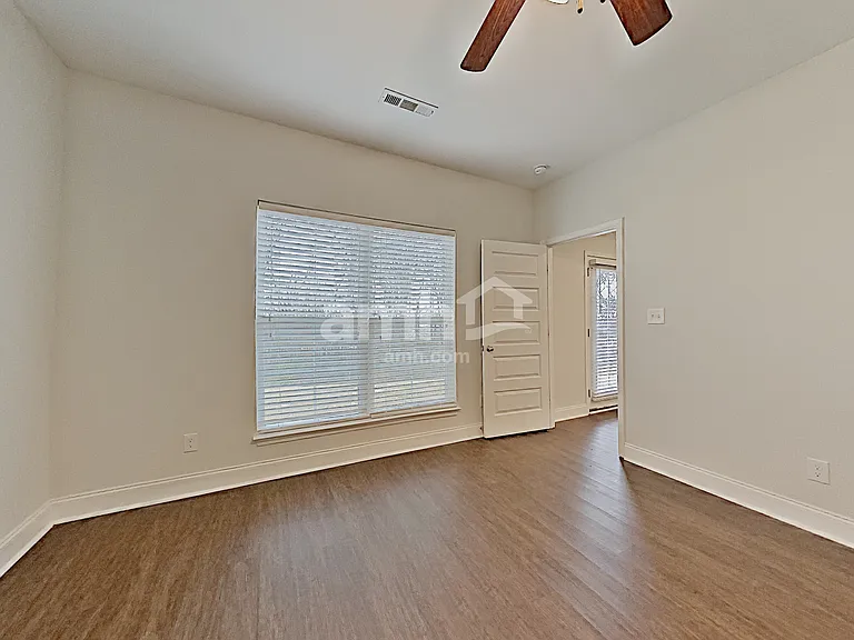 5039 Mountain Springs Rd — Photo 10