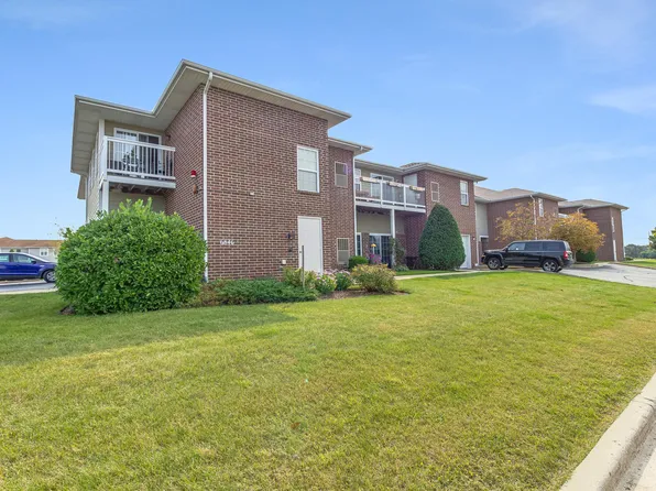 6846 102nd St, Pleasant Prairie, WI 53158