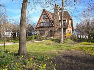 1243 Hawthorne Ln, Downers Grove, IL