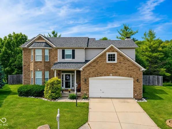 3388 Buckmoor Pkwy, Greenwood, IN 46143