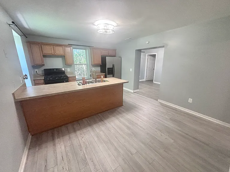 1751 Clara St — Photo 79
