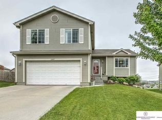 18907 Cinnamon St, Omaha, NE 68135