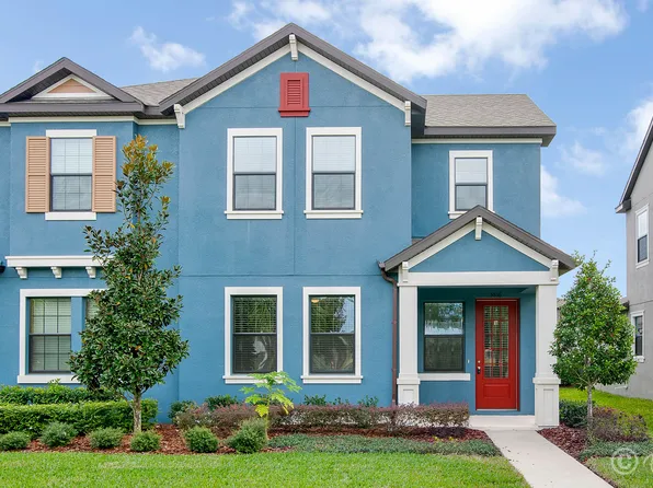 5816 Village Center Dr, Lithia, FL 33547