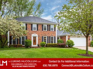 1773 Maple Ln, Wheaton, IL 60187