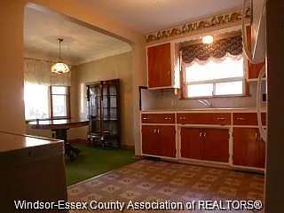 336 Partington Ave — Photo 6