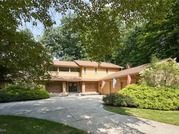 965 Kingswood Dr, Akron, OH 44313