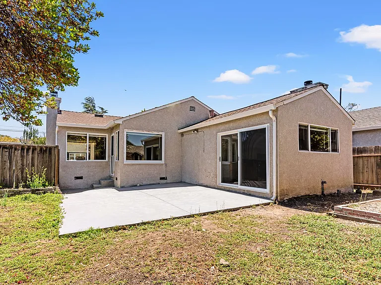 867 Via Mariposa — Photo 24