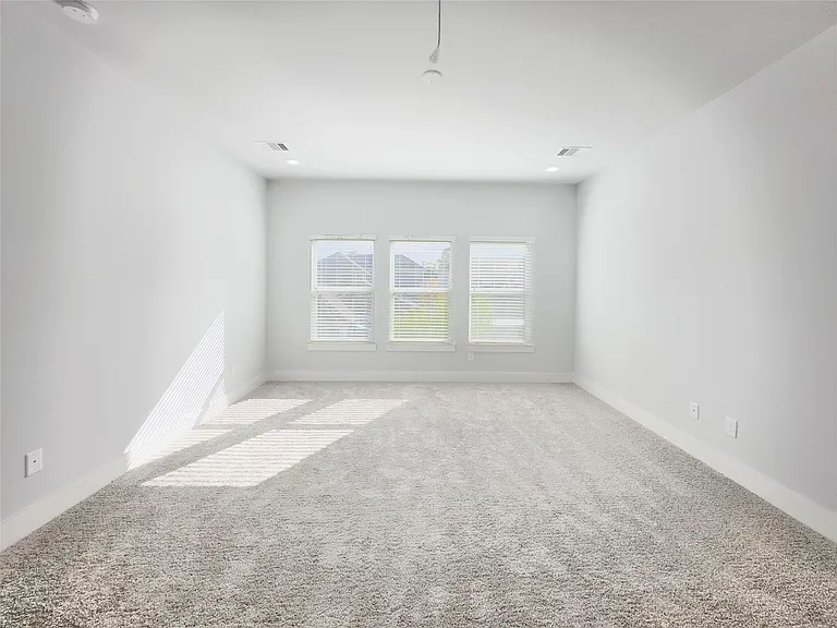 1602 Westside Gardens Ln — Photo 11