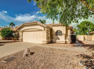 946 W Redondo Dr, Gilbert, AZ 85233