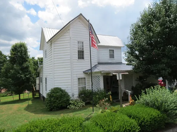 104 Claude St, Spencer, WV 25276