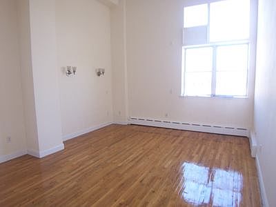 3rd image of 55 Skillman Ave APT 4C