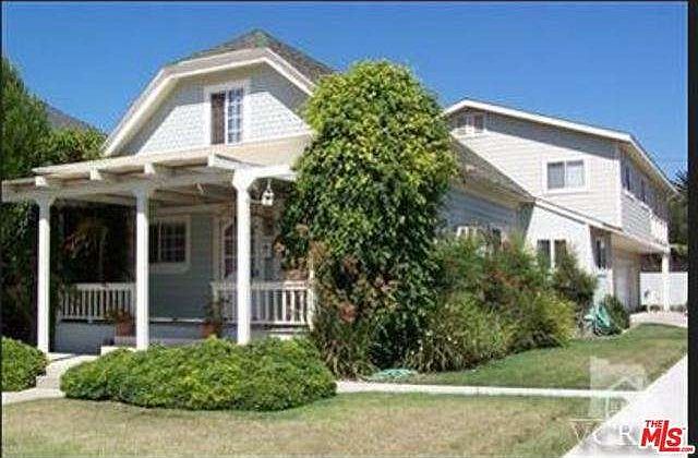 1st image of 207 E Santa Paula St