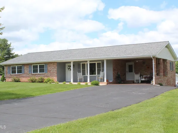 1004 Hickory Flats Rd, Pennington Gap, VA 24277