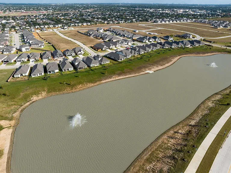 7603 Coral Lake Dr — Photo 33