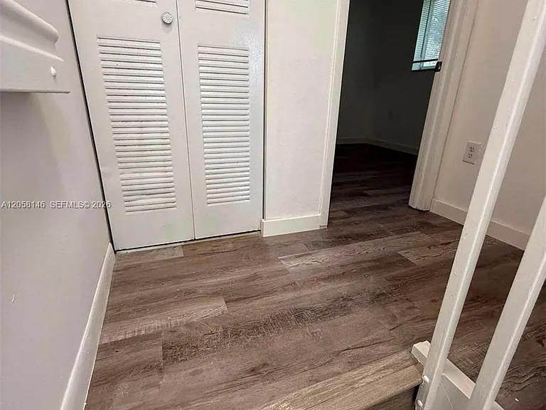 1650 NW 25th Ave #213 — Photo 5