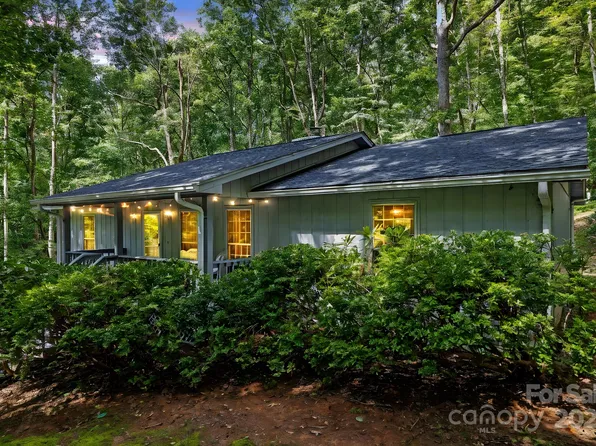 59 Lakeland Dr, Pisgah Forest, NC 28768