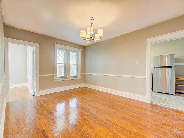 6331 Southwood Ave #3W — Photo 11