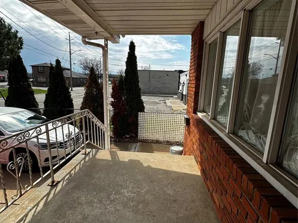 542 Charles St, Windsor, ON N8X 3G3