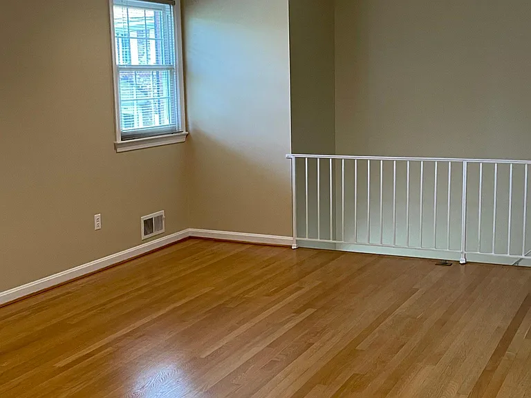 1040 Warbler Pl #MC — Photo 22