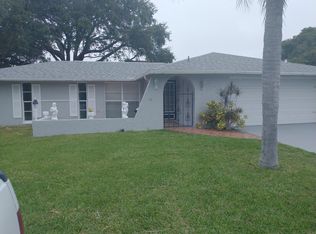 7415 Fireside Dr, Port Richey, FL 34668