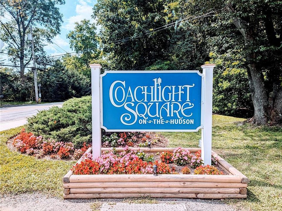 1st image of 7 Coachlight Square Bldg #10