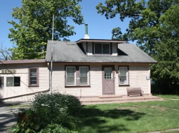 35120 N Shoreline Dr, Ingleside, IL 60041
