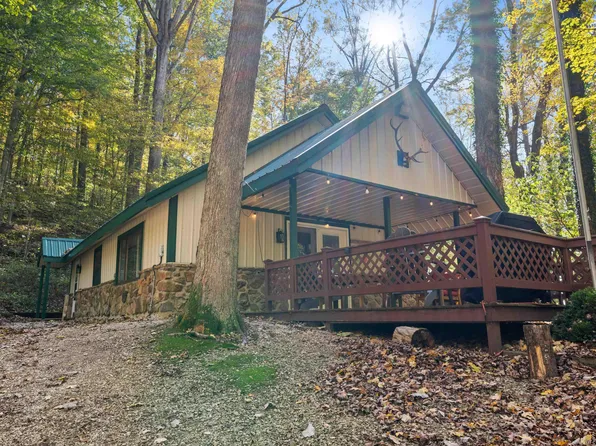 11040 E Purdue Farm Rd, Dubois, IN 47527