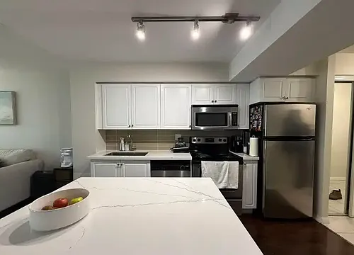 215 Fort York Blvd Photo 1
