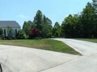 80 Robinson Rd, Dahlonega, GA 30533