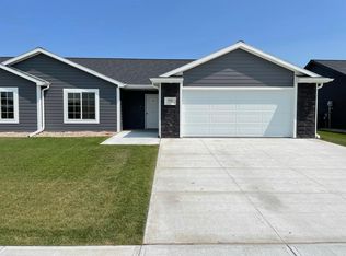 3701 E Avenue Pl, Kearney, NE 68847