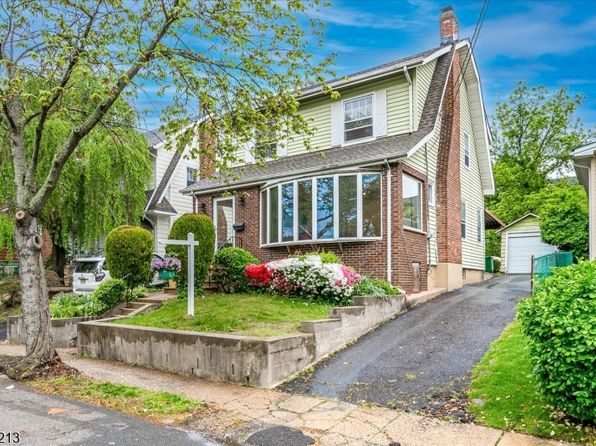 24 Manley Ter, Maplewood Twp., NJ 07040