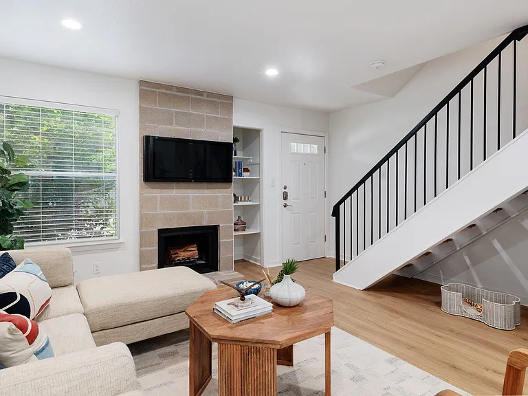 3601 Menchaca Rd #118 — Photo 1