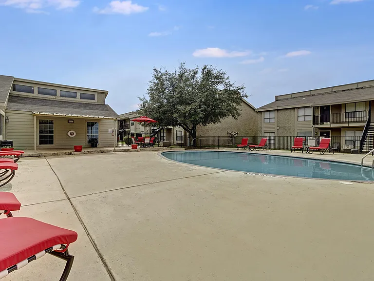 Bel Air Springs — Photo 9