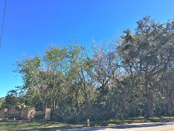 4th image of 4543 Helena Dr
