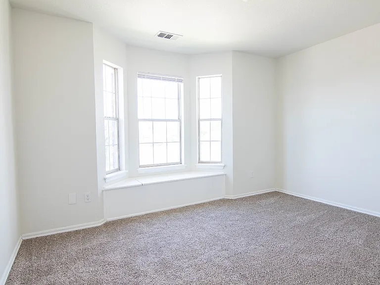 1431 Westmore Dr — Photo 19