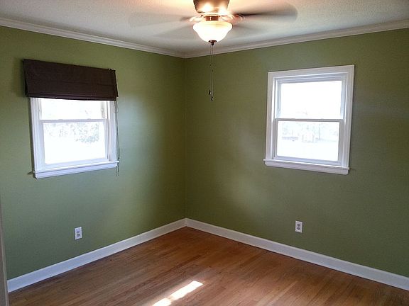 4th image of 412 Glen Oaks Dr