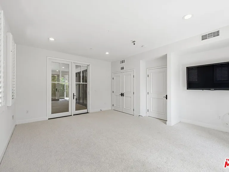 13079 Bluff Creek Dr — Photo 5