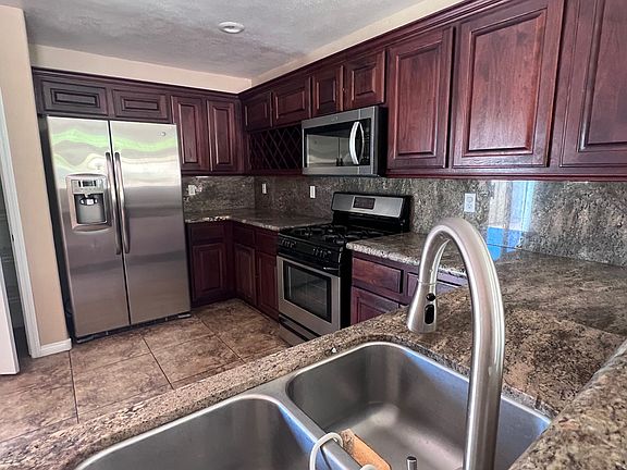 3rd image of 8737 Brindisi Park Ave