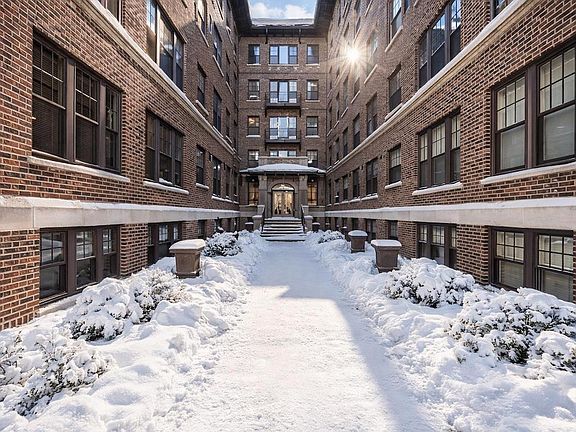2nd image of 471 W South St #105