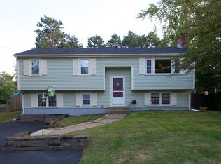 4 Squire Way, Plymouth, MA 02360