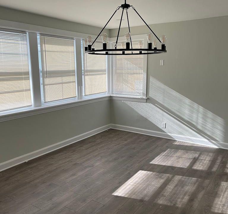 1st image of 127 W Virginia St #2