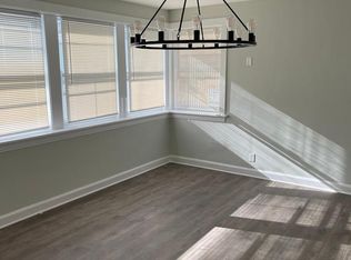 127 W Virginia St #2, Elmhurst, IL 60126