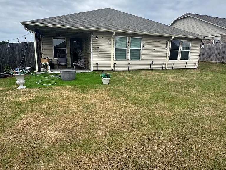 3213 Rushmore St — Photo 8