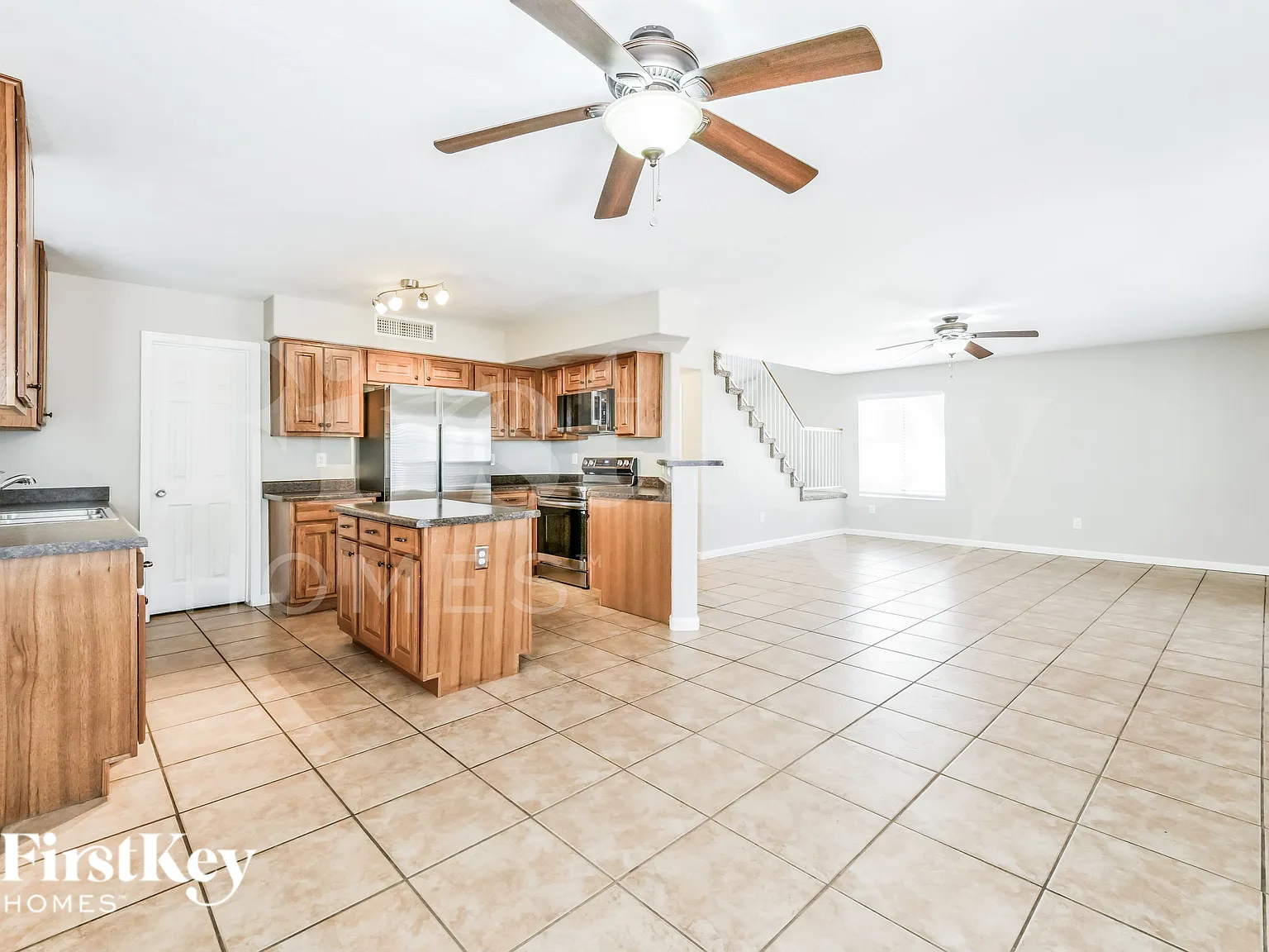 4 bed, 3.0 bath, 2167 sqft, $2,390 — Photo 4