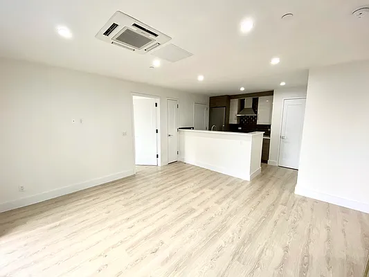 Rented by Nest Seekers International | media 15