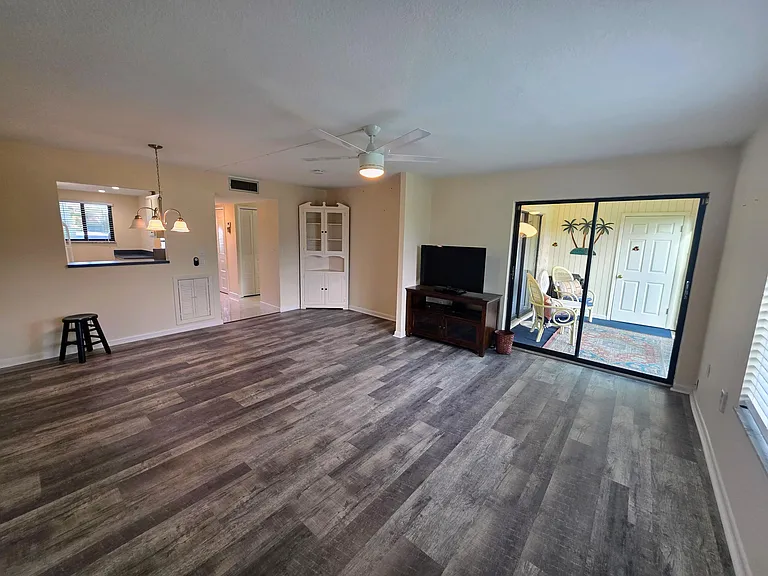 5403 SE Miles Grant Rd #108 — Photo 10