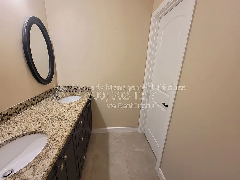 2348 W 49th Ave — Photo 23